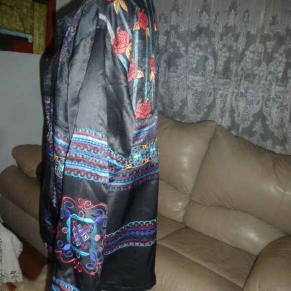 Chico’s Design Embroidered Silk Jacket – Women’s Size 1 (US) - Picture 5 of 14
